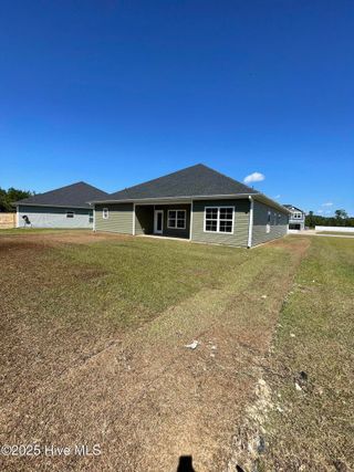 New construction Single-Family house 1001 Dynamic One Dr, New Bern, NC 28562 plan Plan 2316 - image