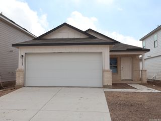 New construction Single-Family house 1528 Gentle Vw, New Braunfels, TX 78130 plan Azalea - 30' Smart Series - image
