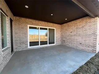 New construction Single-Family house 5203 Deer Valley Ct, Manvel, TX 77578 plan 6010 Elevation C - image