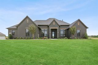 New construction Single-Family house 1208 Explorer Lane, Granbury, TX 76049 - photo