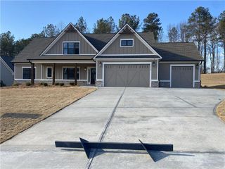 New construction Single-Family house 1409 Willowbend Pl, Monroe, GA 30655 plan (GA) Riley A.2 3 Front Entry (with bonus) - image