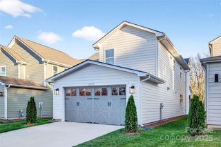 New construction Single-Family house 15613 Northcross Dr, Huntersville, NC 28078 plan Blair Elevation B - image