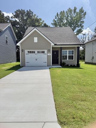 New construction Single-Family house 108 Stonehenge Cir, Manchester, TN 37355 - image