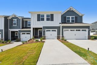 New construction  house 294 Tiger Lily Dr, Fort Mill, SC 29708 plan Amber - image