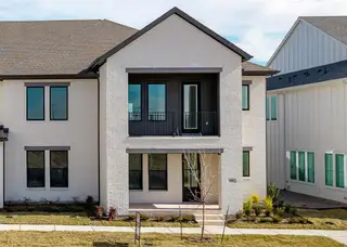New construction Townhouse house 15802 Millwood Trl, Frisco, TX 75033 - image