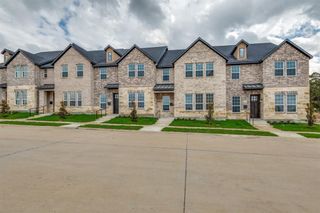 New construction Single-Family house 998 Edgemont Drive, Irving, TX 75060 - photo