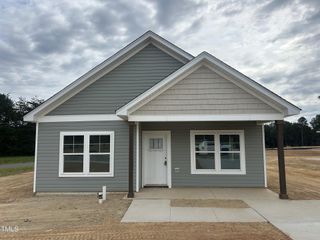 New construction Single-Family house 1008 Pinnix Lp, Burlington, NC 27217 plan Elkwood - image