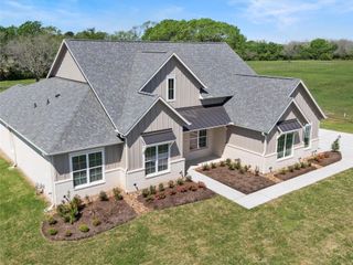 New construction Single-Family house 226 Hydrangea Dr, Smithville, TX 78957 plan Gracepoint - image