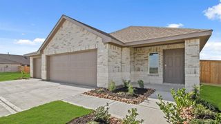 New construction Single-Family house 303 Ice Shore Trl, Dayton, TX 77535 Plan E30B - photo