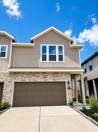 New construction Townhouse house 12522 Alligator Lake Ct, Cypress, TX 77433 - image