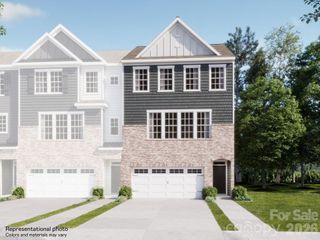 New construction Townhouse house 1120 Bandon Dr, Waxhaw, NC 28173 - image