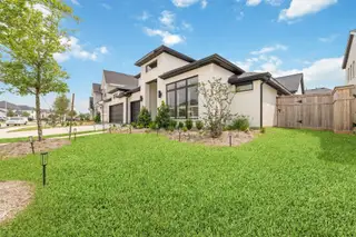 New construction Single-Family house 5511 Holly Hollow Ln, Fulshear, TX 77441 plan Design 3391W - image