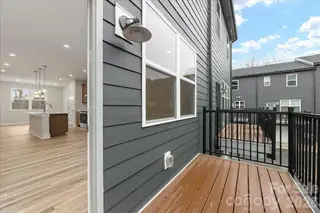 New construction Townhouse house 6008 Pivot Ct, Charlotte, NC 28205 - image