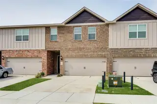New construction Townhouse house 443 Mb'S Wy, Pilot Point, TX 76258 - image