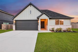 New construction Single-Family house 4306 Multnomah Falls Ct, Conroe, TX 77303 plan Plan E40Z - image