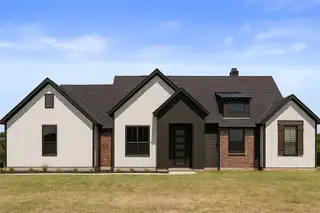 New construction Single-Family house 1057 Silver Sage Trl, Weatherford, TX 76085 - image