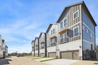 New construction Single-Family house 5616 Azores, Houston, TX 77091 - image