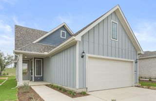 New construction Single-Family house 126 Kimberwick Ct, Georgetown, TX 78633 plan Compass - image