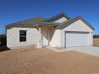 New construction Single-Family house 8619 Rucker Pond Trl, San Antonio, TX 78252 plan Desoto - 40' Smart Series - image