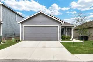 New construction Single-Family house 9015 Lunar Cv, San Antonio, TX 78252 plan Kowski - image