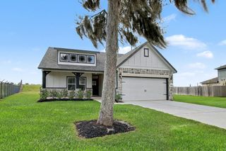 New construction Single-Family house 2000 Twin Lakes Blvd, West Columbia, TX 77486 plan Caldwell - image