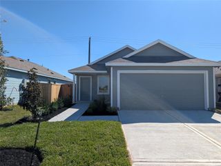 New construction Single-Family house 653 Maria Elena Wy, Cleveland, TX 77327 plan Pinehollow - image
