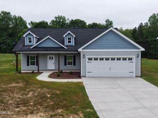 New construction Single-Family house 1151 Scarlet Oak Rd, Spring Hope, NC 27882 plan McKenzie F - image