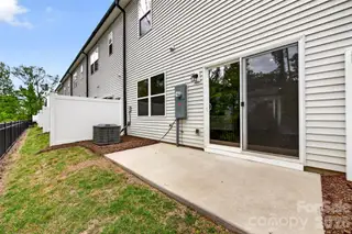 New construction Townhouse house 6025 Longar Ln, Charlotte, NC 28269 - image
