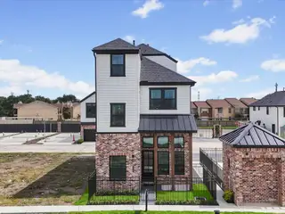 New construction Single-Family house 9216 Washington Heights St, Houston, TX 77063 plan 9370 - image