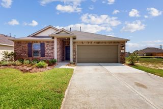 New construction Single-Family house 1025 Garnet Star Dr, La Marque, TX 77568 plan De Vaca - image