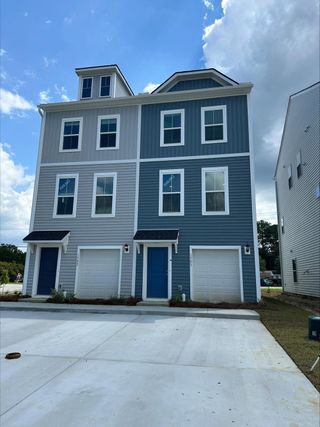 New construction Townhouse house 4633 Forest Hills Dr, Unit 1404, North Charleston, SC 29418 plan Hayden - image