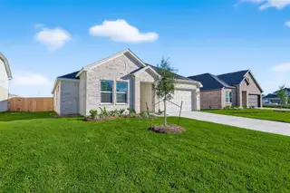 New construction Single-Family house 2115 Spring Hollow Dr, Baytown, TX 77521 - image