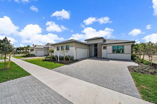 New construction Single-Family house 9513 St Germain Dr, Palm Beach Gardens, FL 33412 - image