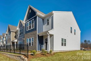 New construction Townhouse house 499 Shasta St, Unit 5206, Gastonia, NC 28052 - image