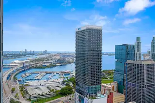 New construction Condo house 159 NE 6th St, Unit 3706, Miami, FL 33132 - image