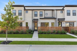 New construction house 2013 Hillard Mews, Celina, TX 75009 plan Willow II - image