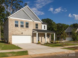 New construction Single-Family house 2141 Moss Bluff Dr, Mint Hill, NC 28227 plan Henderson - image