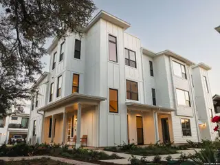New construction Single-Family house 543 Mcmonigal Pl, Unit 3, San Antonio, TX 78210 - image