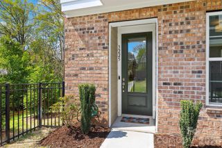New construction Townhouse house 3225 Zenith Ln, Charlotte, NC 28205 - image