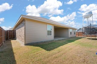 New construction Single-Family house 516 Highland Park Trl, Alvarado, TX 76009 IRVING- photo