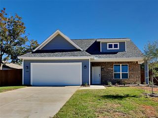 New construction Single-Family house 608 Porcupine Drive, Springtown, TX 76082 - photo