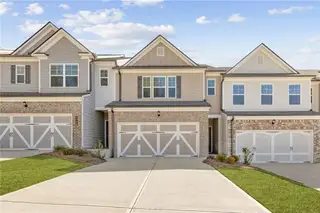 New construction Townhouse house 5647 Chickory Dr, Flowery Branch, GA 30542 - image