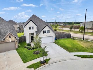 New construction Single-Family house 10602 Sunrise Park Ln, Humble, TX 77396 plan Darlington II - image