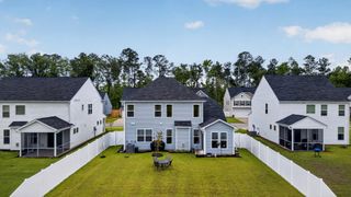 New construction Single-Family house 113 Palfrey Dr, Ridgeville, SC 29472 plan Raleigh - image