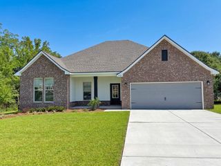 New construction Single-Family house 2732 Louis Cir, Crestview, FL 32536 plan Comstock III G - image