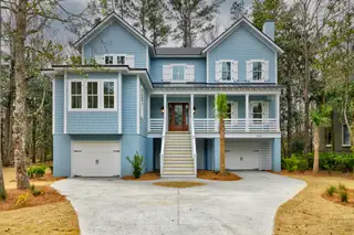 New construction Single-Family house 1628 John Fenwick Ln, Johns Island, SC 29455 - image