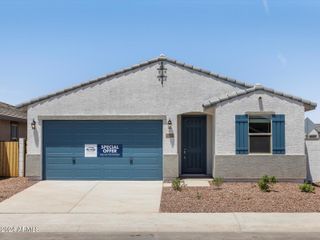 New construction Single-Family house 20930 N Roadrunner Lane, Maricopa, AZ 85138 Leslie- photo