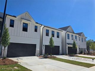 New construction Townhouse house 7461 Clover Ln, Unit 134, Flowery Branch, GA 30542 - image