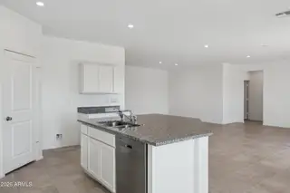 New construction Single-Family house 1561 E Glazier Dr, Casa Grande, AZ 85122 plan Frisco - image