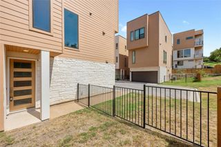 New construction Single-Family house 6821 Wolfcreek Pass, Unit 2, Austin, TX 78749 - photo